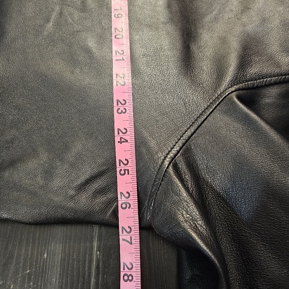 Roundtree Yorke Mens Lambskin Leather Jacket - Picture 5 of 13